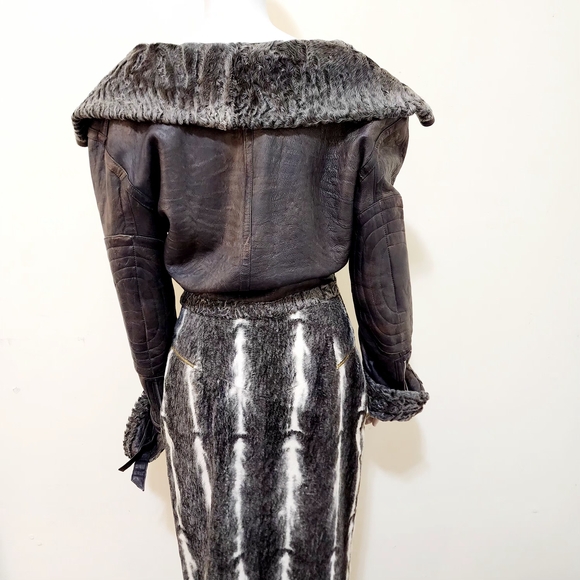 Elegant Black and Gray Women's Jacket - Picture 4 of 8